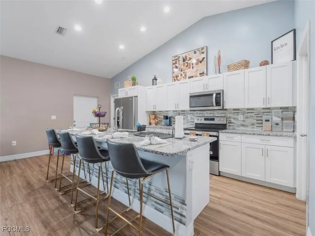 1105 N Capri Court Labelle FL 33935