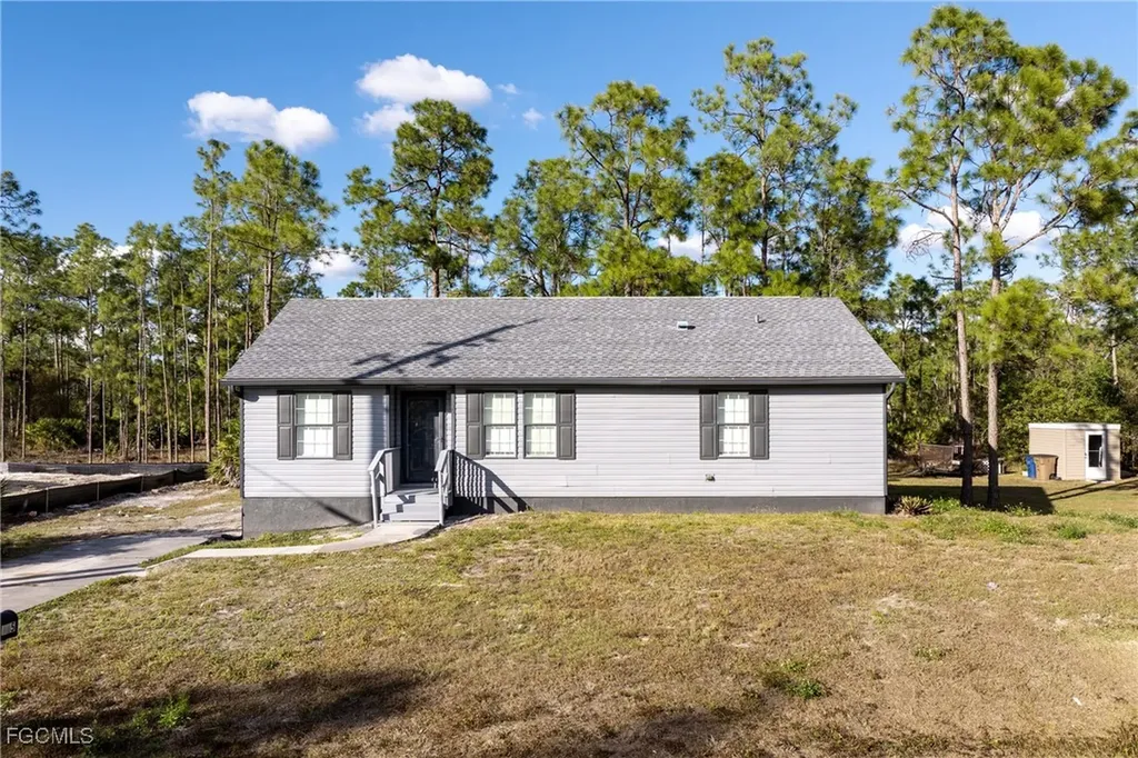 1505 E 15th Street Lehigh Acres FL 33972