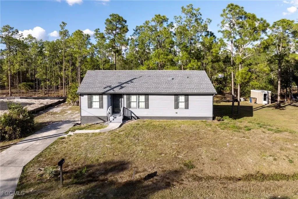 1505 E 15th Street Lehigh Acres FL 33972