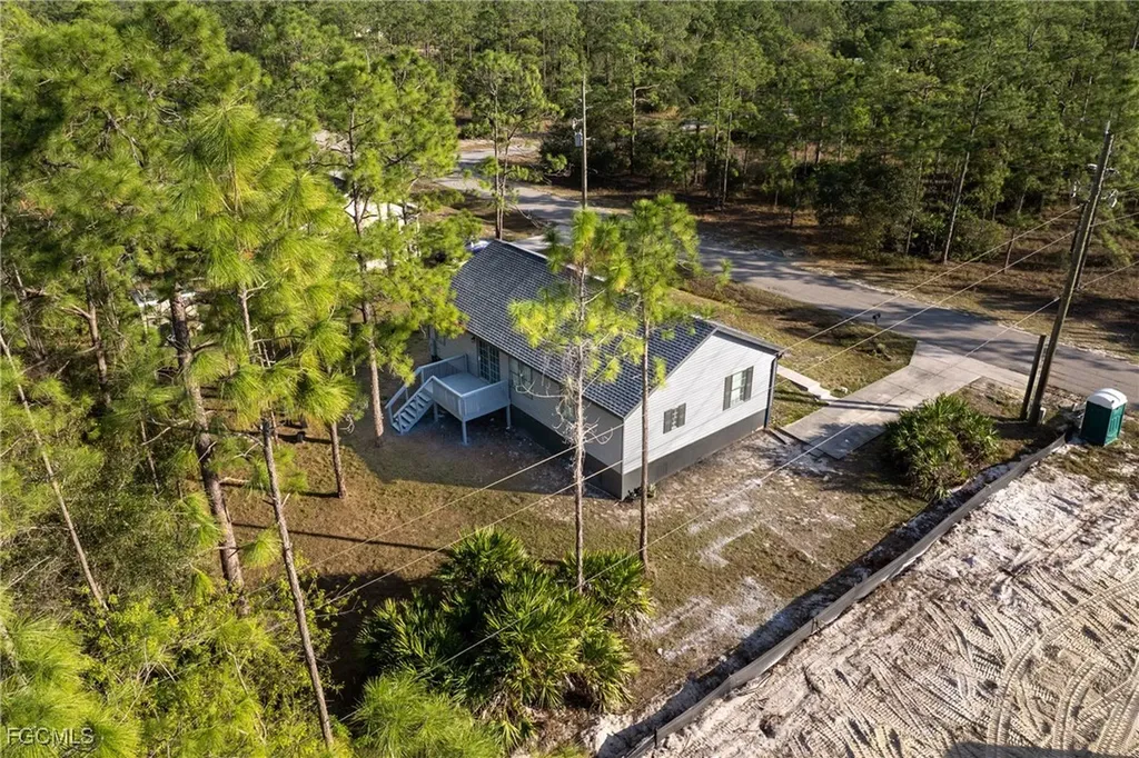 1505 E 15th Street Lehigh Acres FL 33972