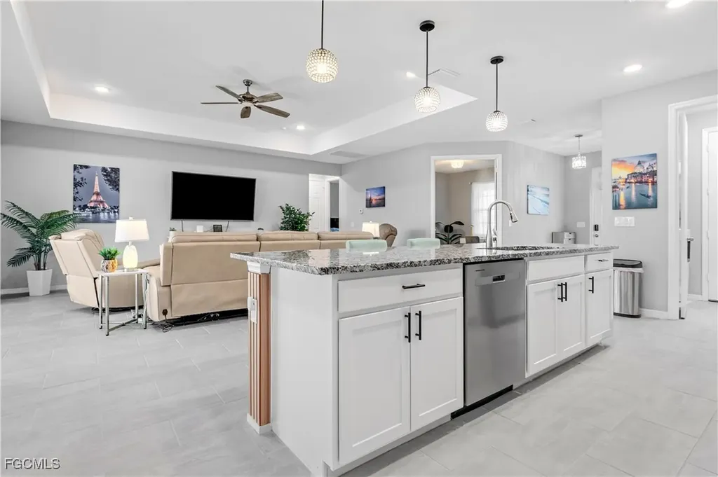 2704 SW 15th Avenue Cape Coral FL 33914