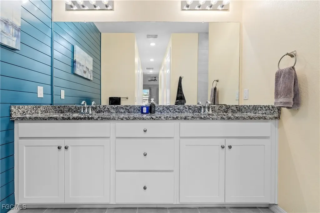 2704 SW 15th Avenue Cape Coral FL 33914