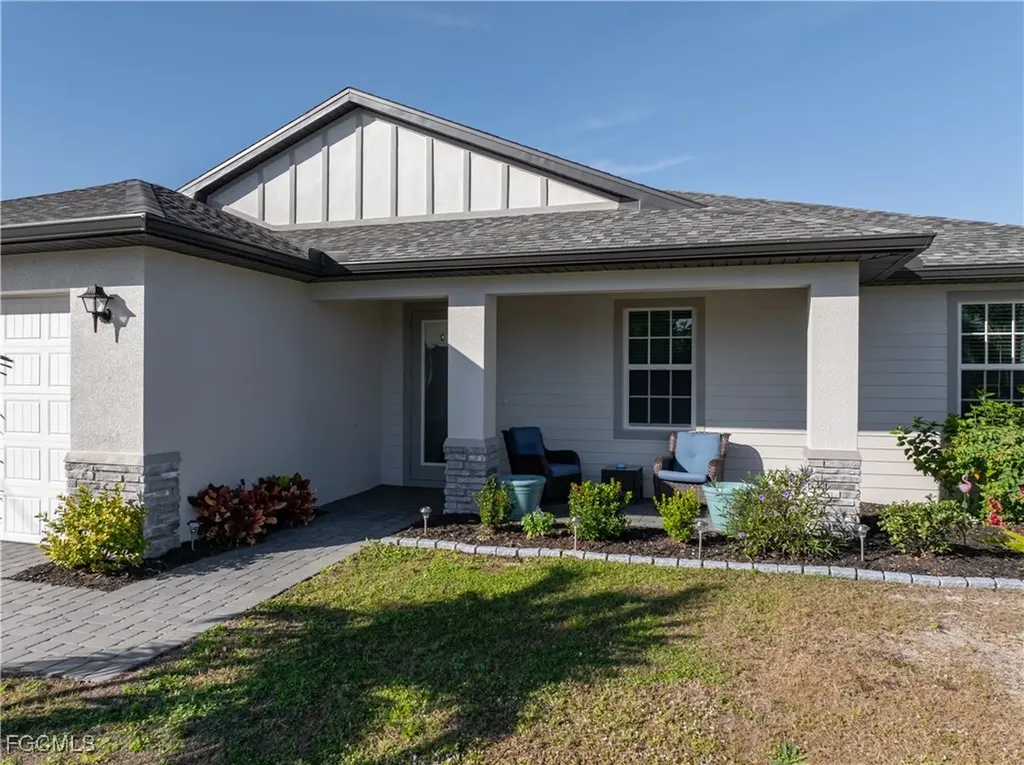 2704 SW 15th Avenue Cape Coral FL 33914