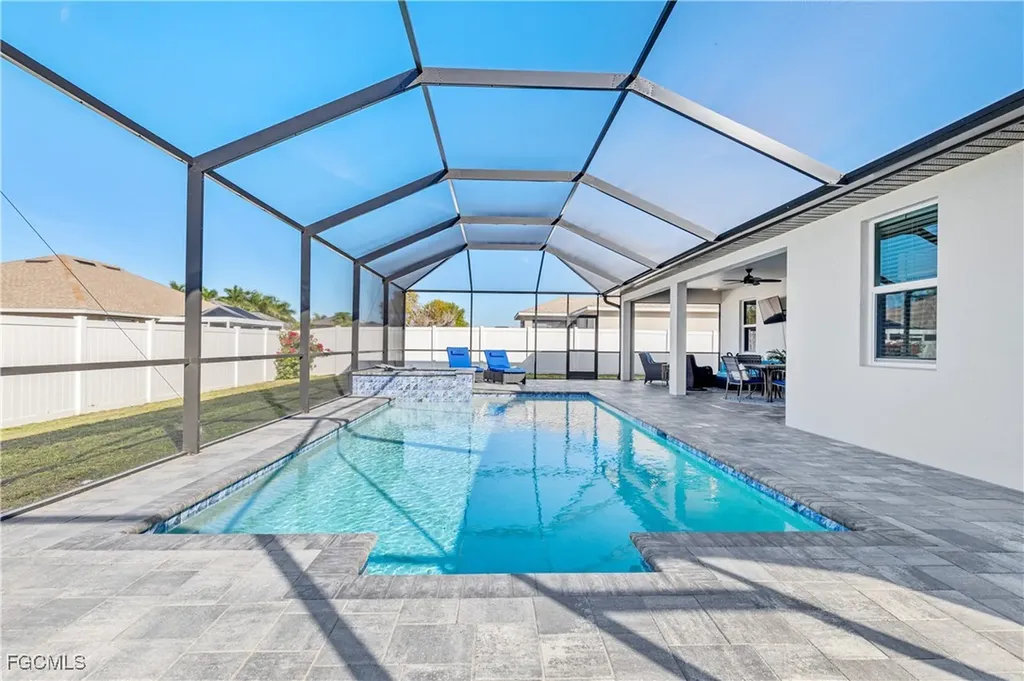 2704 SW 15th Avenue Cape Coral FL 33914