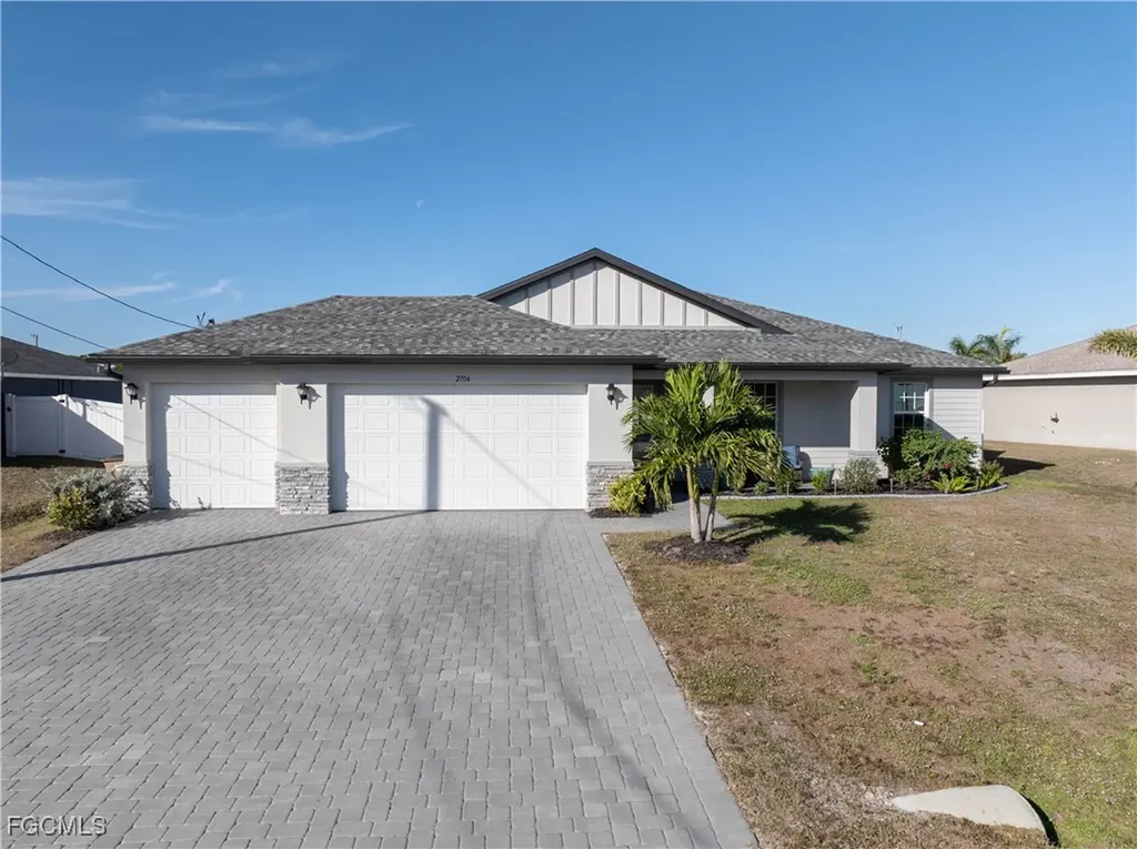 2704 SW 15th Avenue Cape Coral FL 33914
