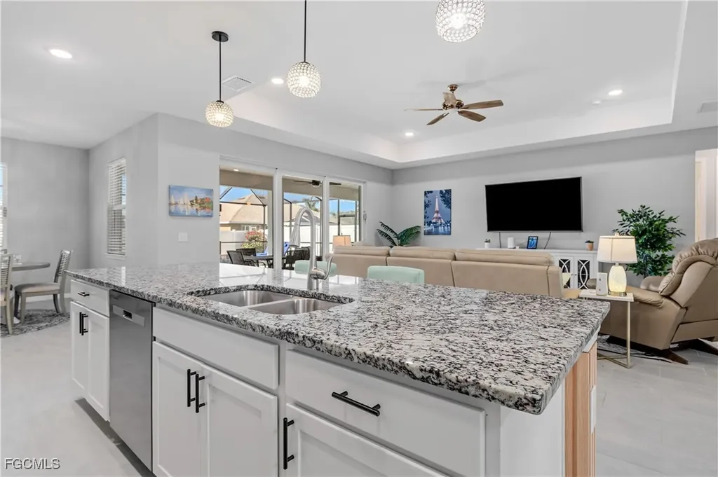 2704 SW 15th Avenue Cape Coral FL 33914