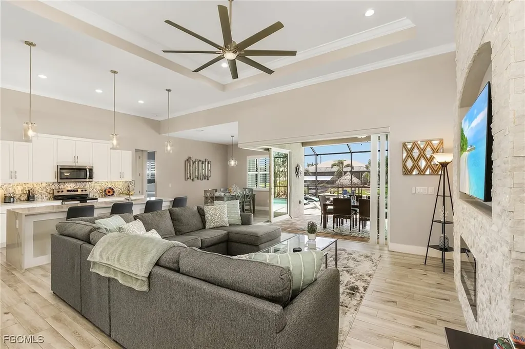 1704 SW 17th Avenue Cape Coral FL 33991