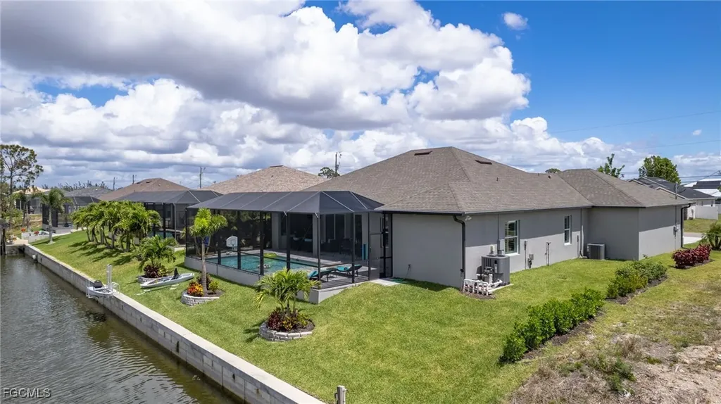1704 SW 17th Avenue Cape Coral FL 33991