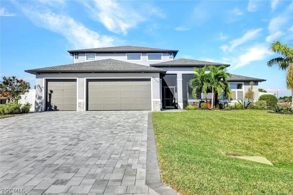 1909 SE 14th Street Cape Coral FL 33990