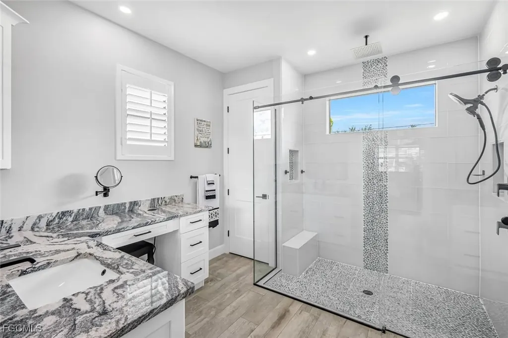 1909 SE 14th Street Cape Coral FL 33990
