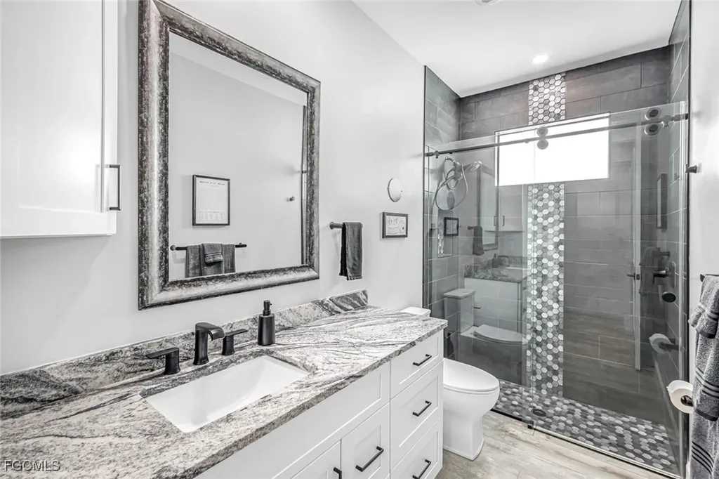 1909 SE 14th Street Cape Coral FL 33990