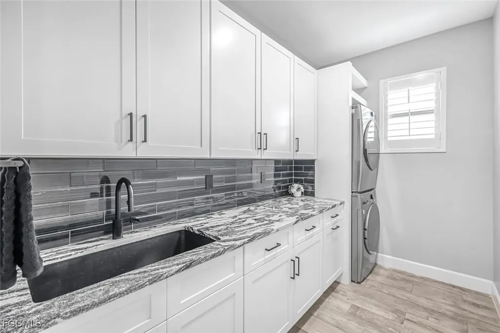 1909 SE 14th Street Cape Coral FL 33990