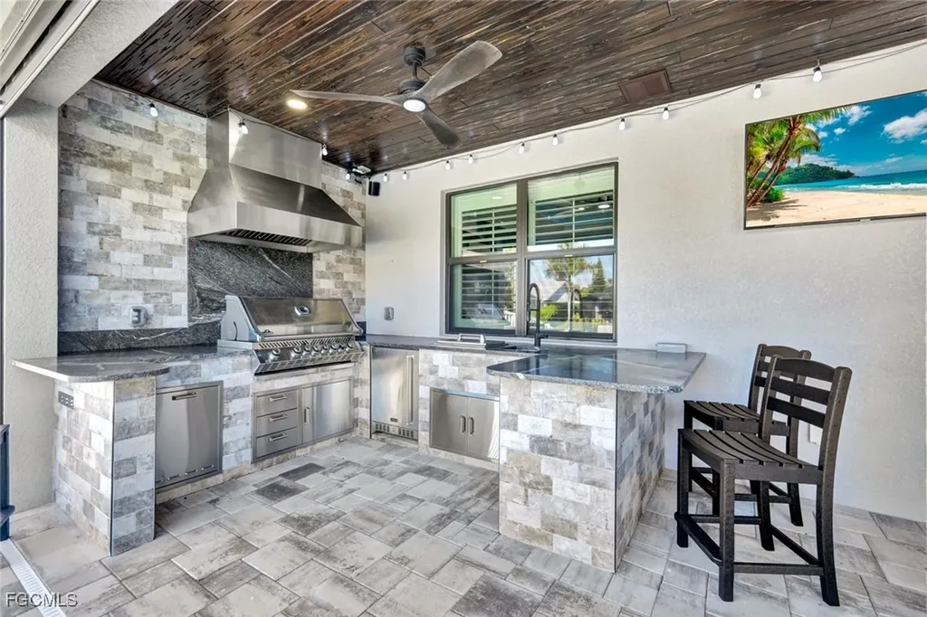 1909 SE 14th Street Cape Coral FL 33990
