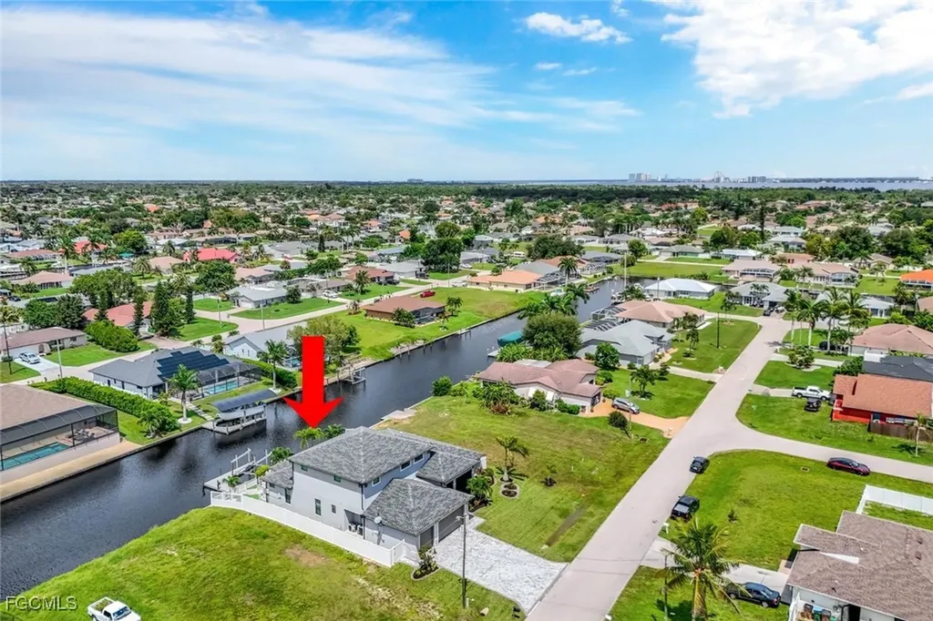 1909 SE 14th Street Cape Coral FL 33990