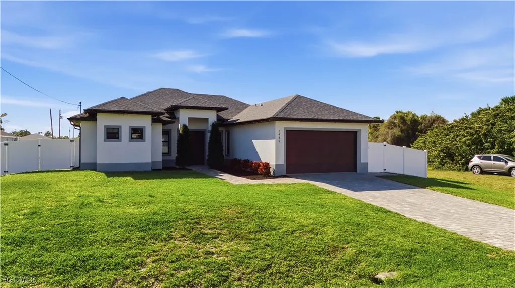 1442 NE 33rd Lane Cape Coral FL 33909