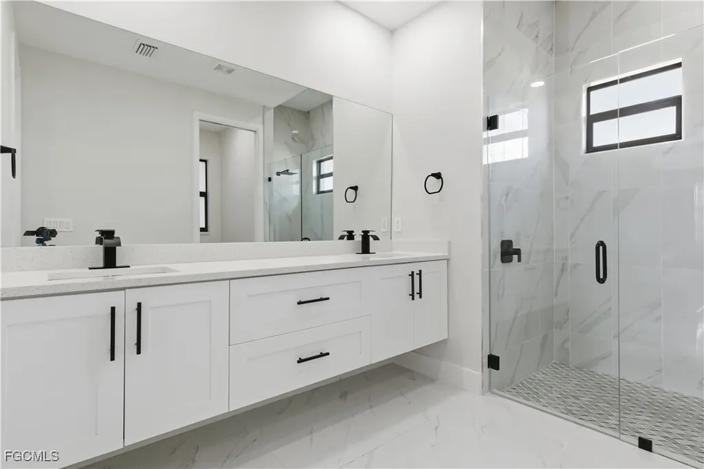 1442 NE 33rd Lane Cape Coral FL 33909