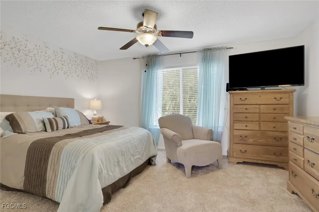 4641 SW Santa Barbara Place Cape Coral FL 33914