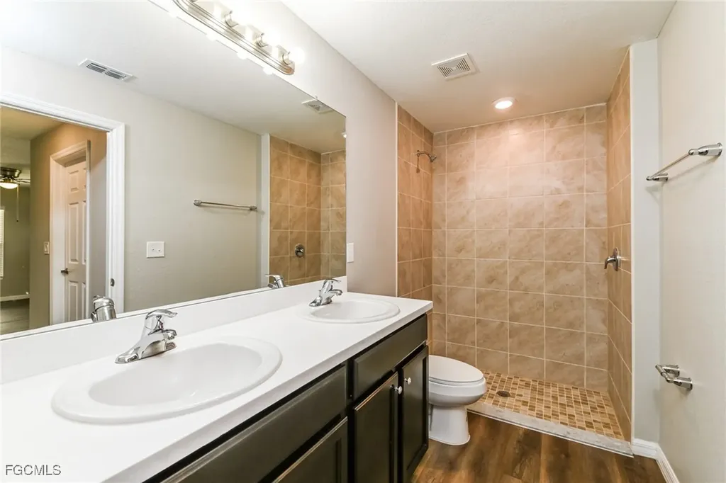 509 SW 7th Place Cape Coral FL 33991