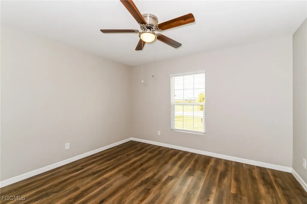 509 SW 7th Place Cape Coral FL 33991