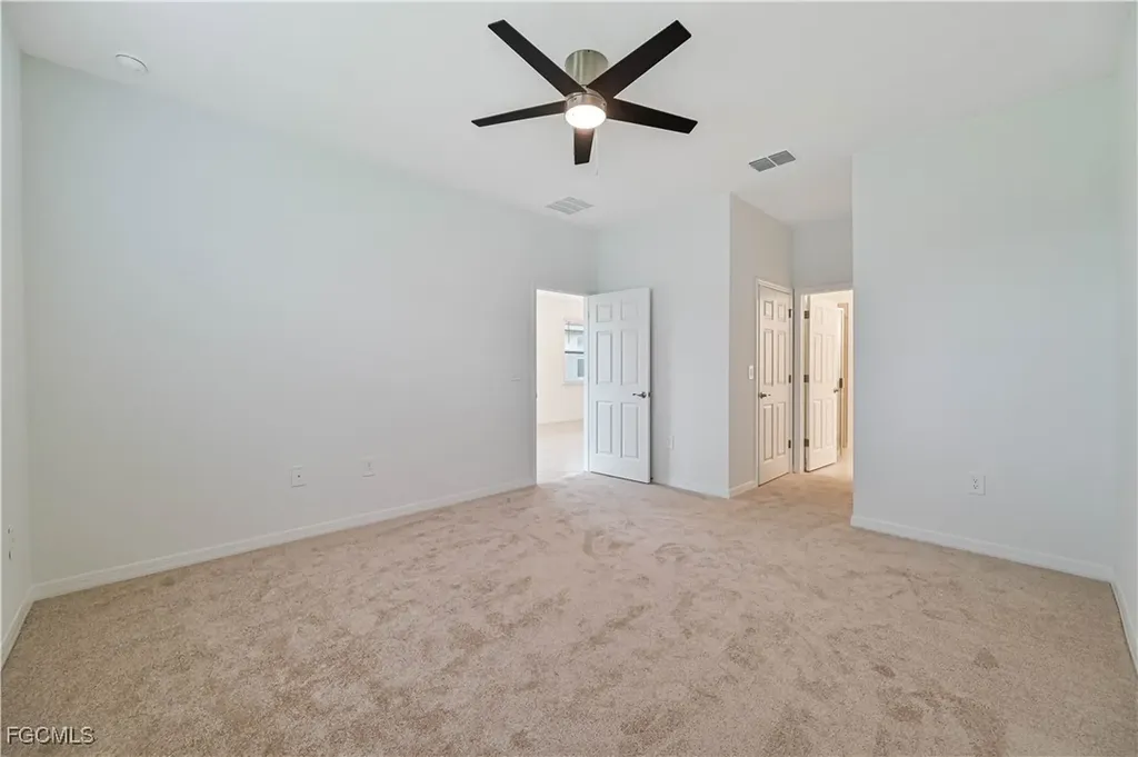 4466 Dutchess Park Road Fort Myers FL 33916