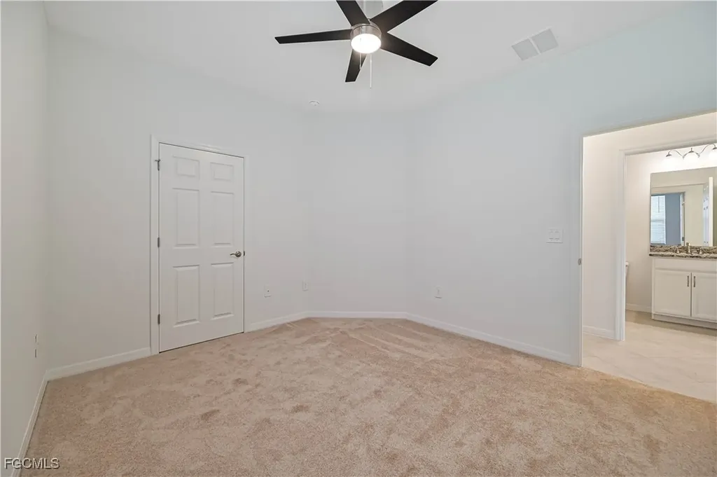 4466 Dutchess Park Road Fort Myers FL 33916