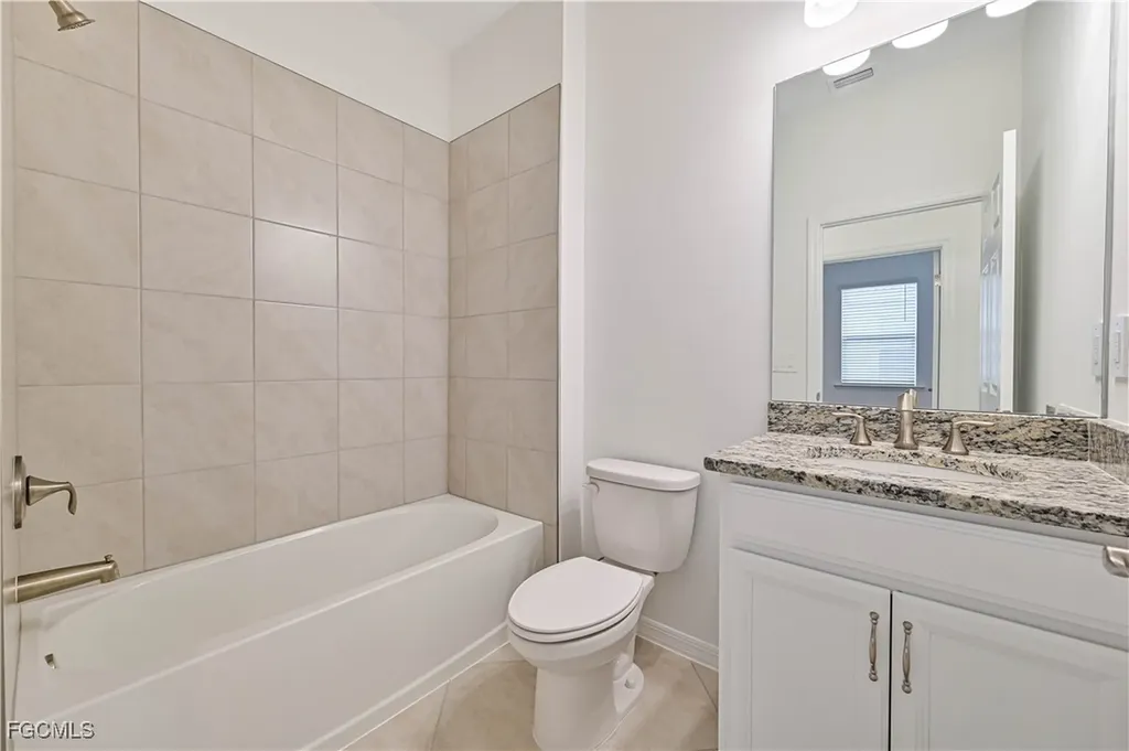 4466 Dutchess Park Road Fort Myers FL 33916