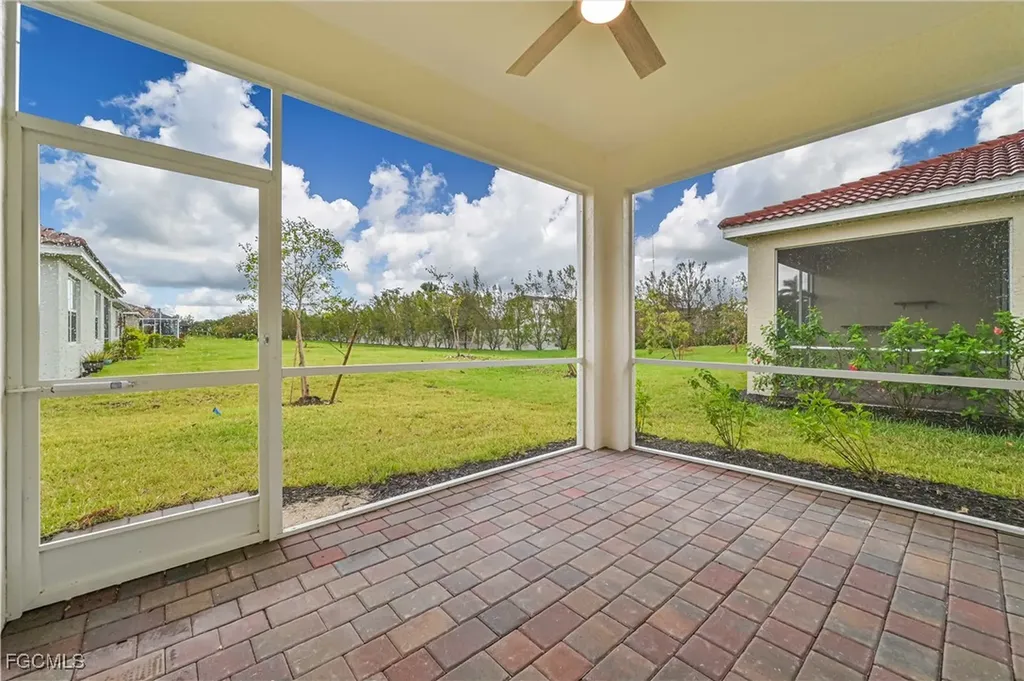 4466 Dutchess Park Road Fort Myers FL 33916