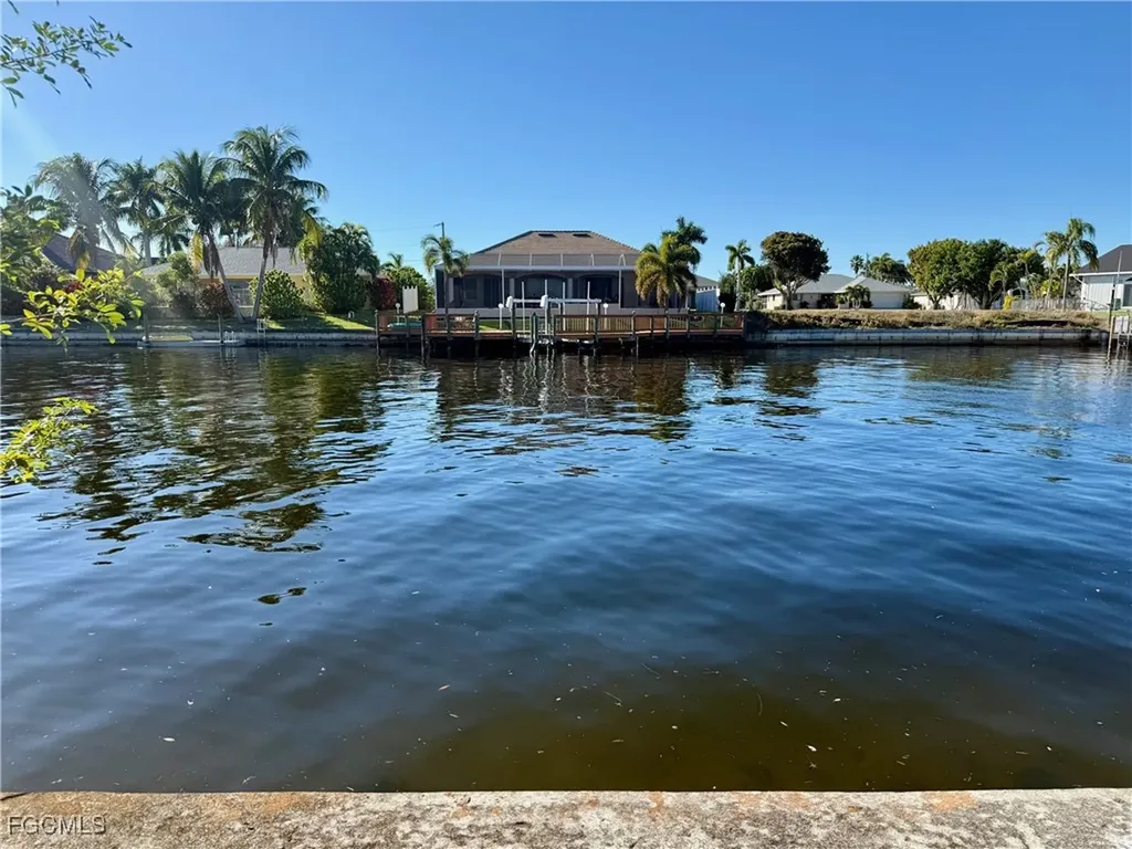 4000 SW 26th Avenue Cape Coral FL 33914