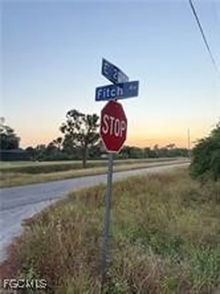 2002 Fitch Avenue Alva FL 33920