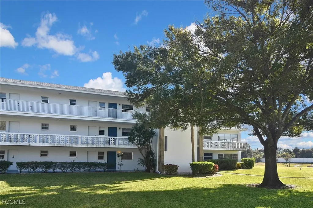 1411 Tropic Terrace North Fort Myers FL 33903