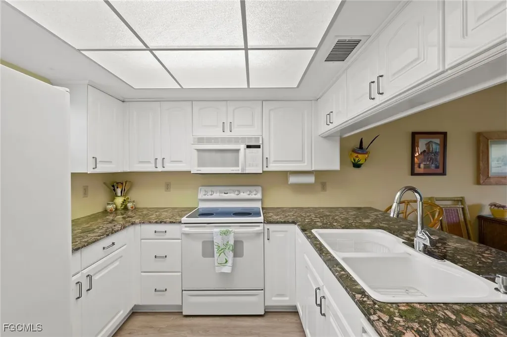 16747 Bocilla Palms Drive Bokeelia FL 33922