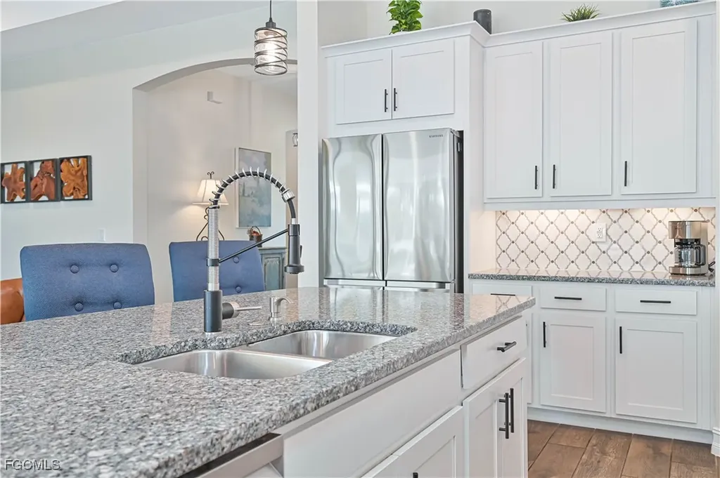 2070 Hickeys Creekside Drive Alva FL 33920