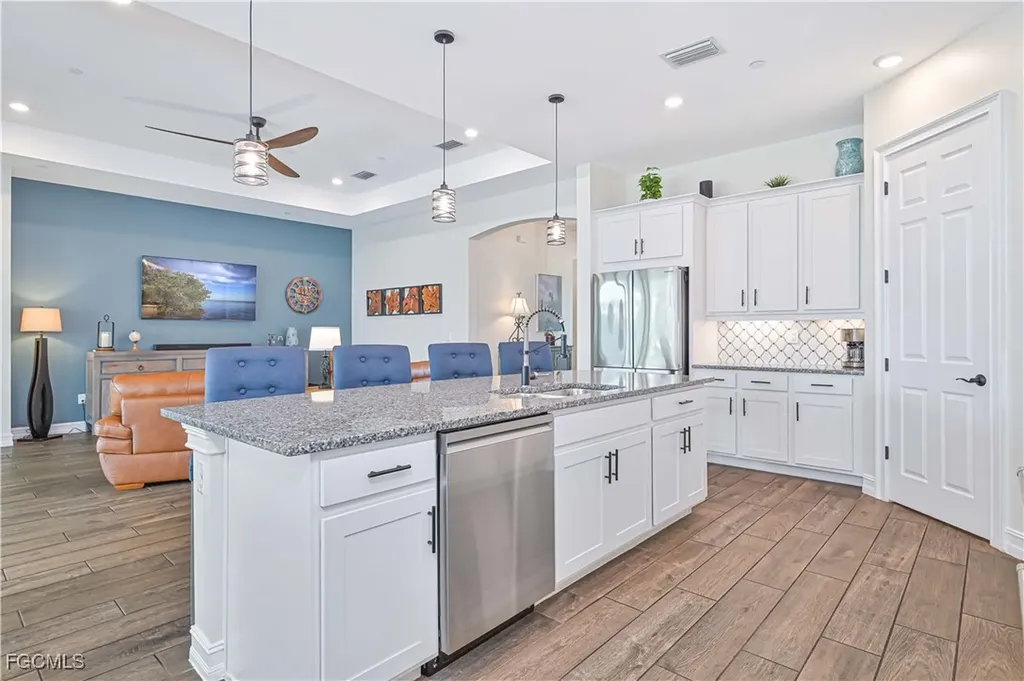 2070 Hickeys Creekside Drive Alva FL 33920