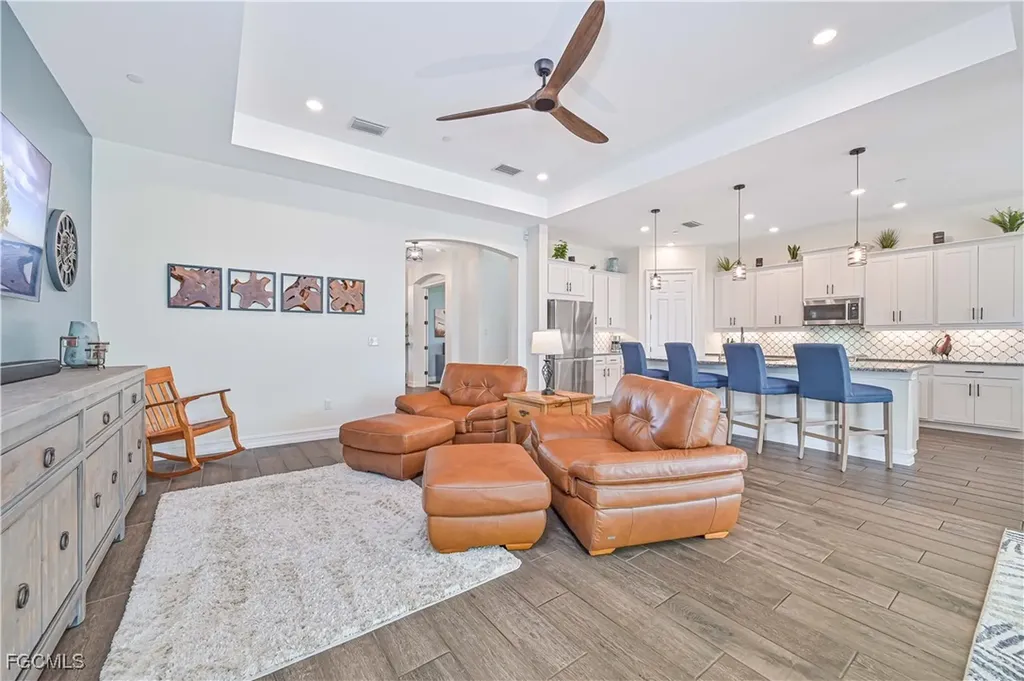 2070 Hickeys Creekside Drive Alva FL 33920