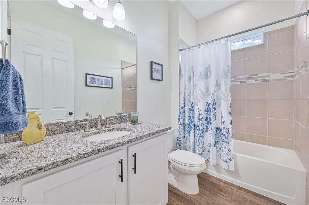 2070 Hickeys Creekside Drive Alva FL 33920