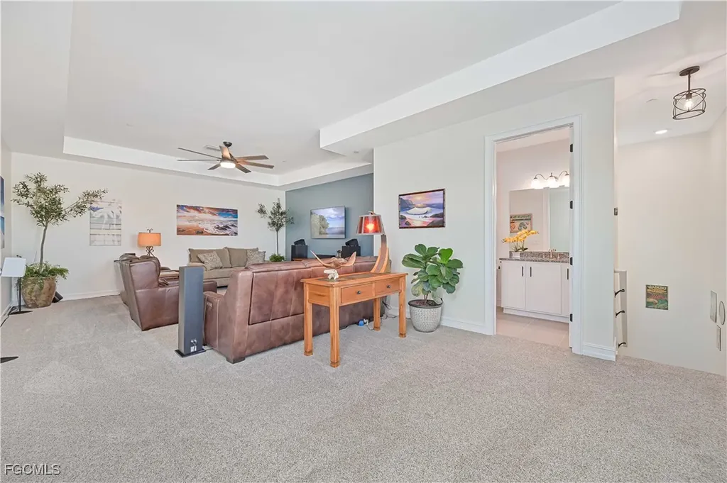 2070 Hickeys Creekside Drive Alva FL 33920