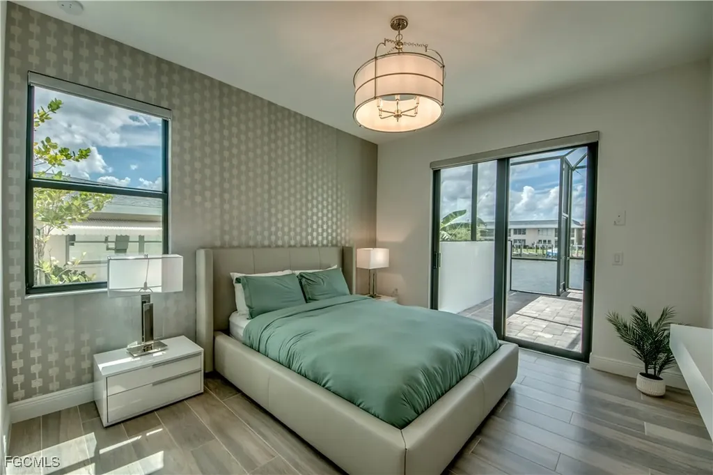 1732 SE 40th Terrace Cape Coral FL 33904