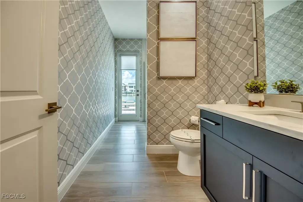 1732 SE 40th Terrace Cape Coral FL 33904