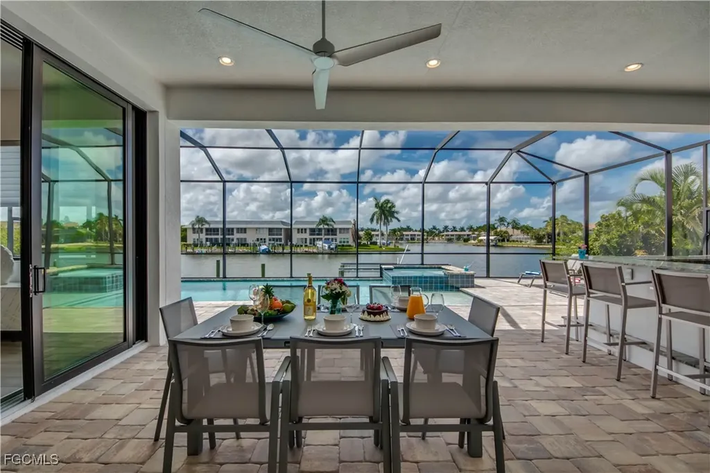 1732 SE 40th Terrace Cape Coral FL 33904