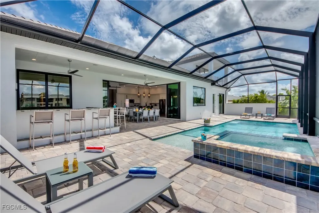 1732 SE 40th Terrace Cape Coral FL 33904