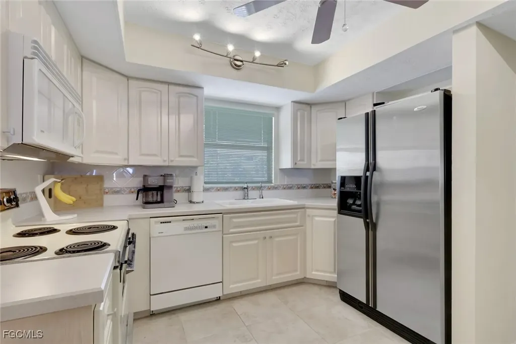 1705 Beach Parkway Cape Coral FL 33904