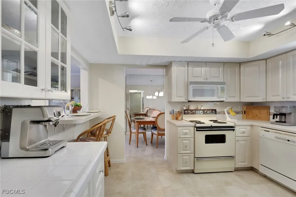 1705 Beach Parkway Cape Coral FL 33904
