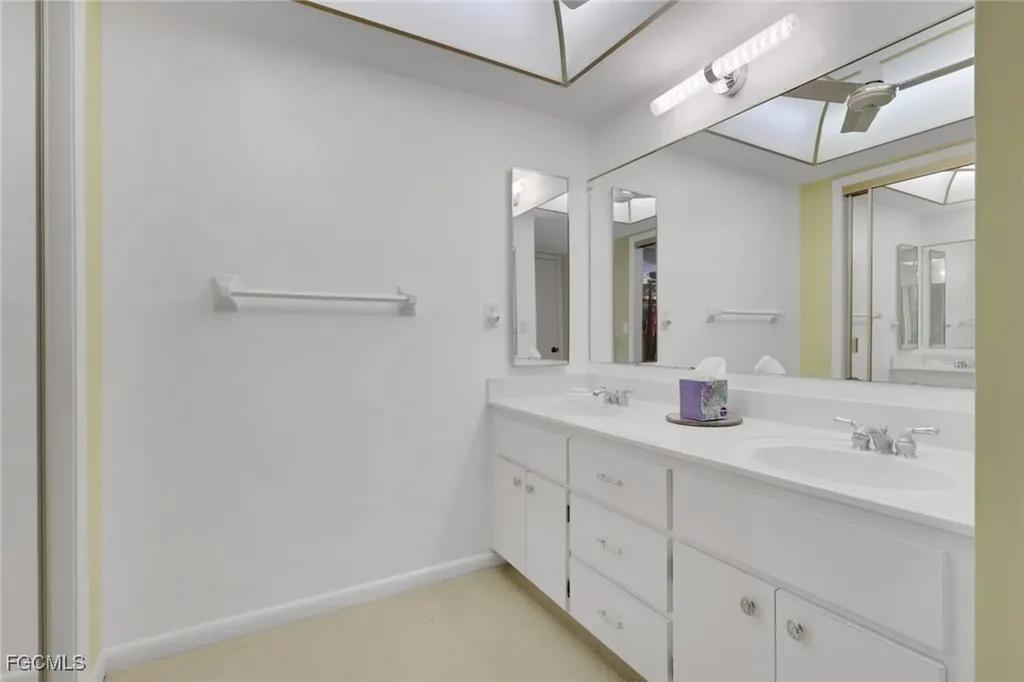 1705 Beach Parkway Cape Coral FL 33904