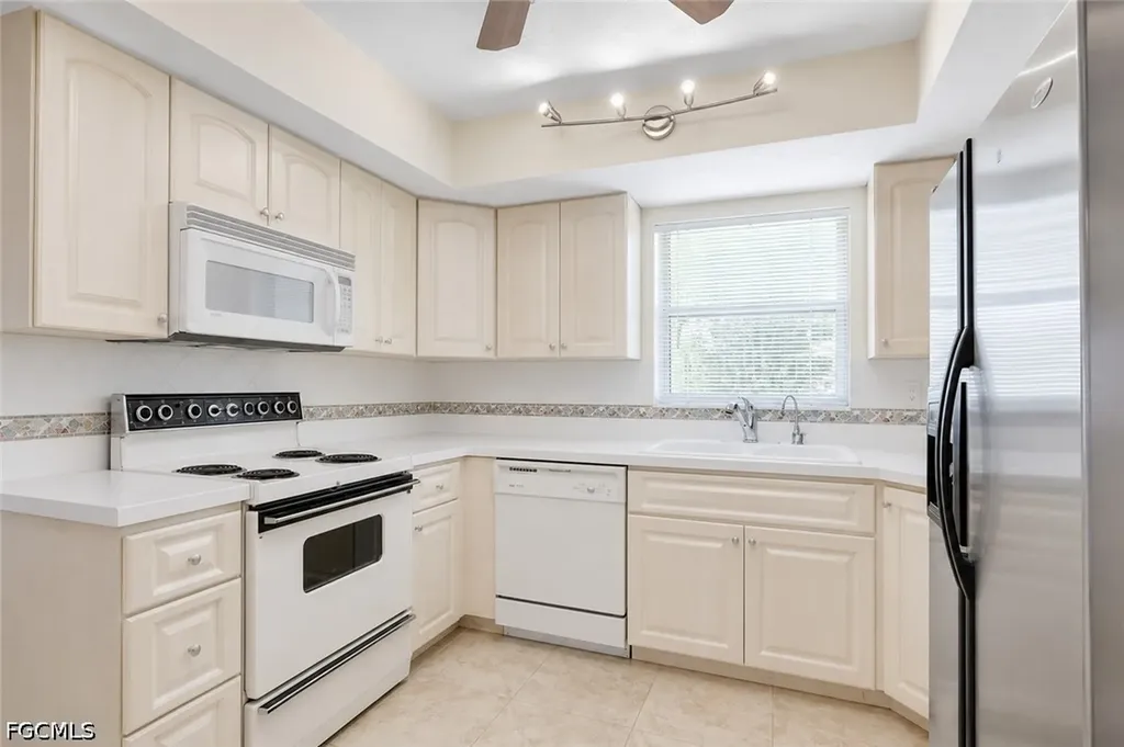 1705 Beach Parkway Cape Coral FL 33904