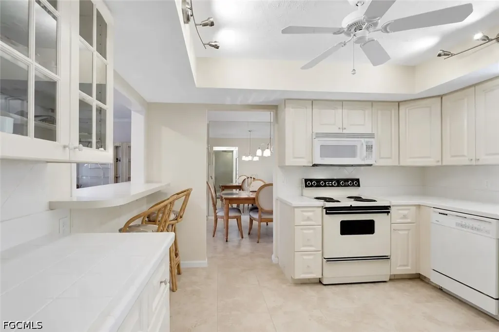 1705 Beach Parkway Cape Coral FL 33904