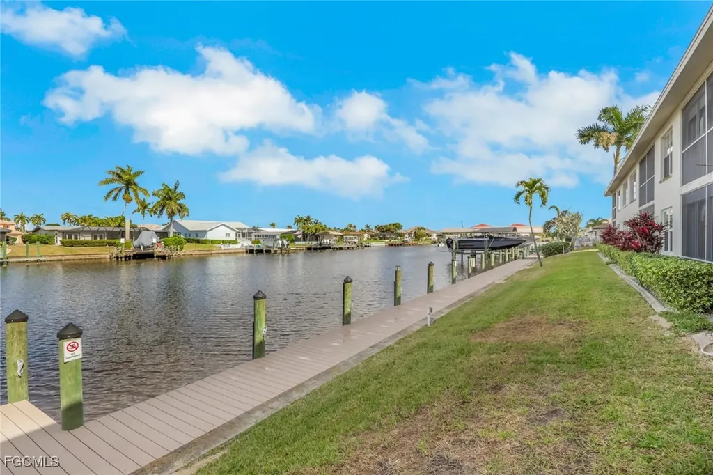 1705 Beach Parkway Cape Coral FL 33904