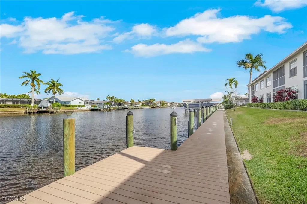 1705 Beach Parkway Cape Coral FL 33904