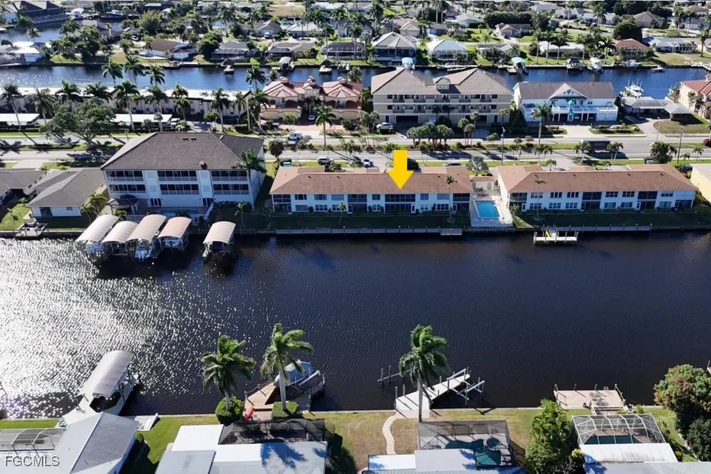 1705 Beach Parkway Cape Coral FL 33904