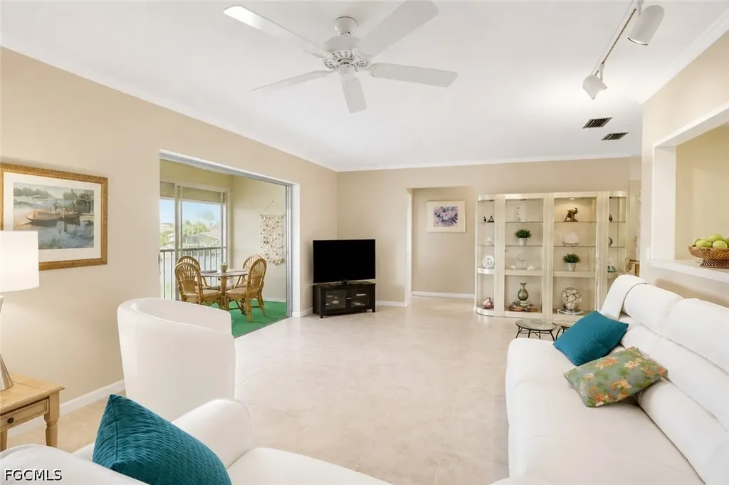 1705 Beach Parkway Cape Coral FL 33904