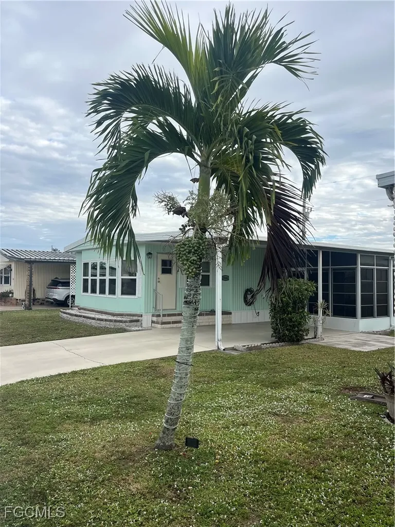 3144 Indian Village Lane North Fort Myers FL 33917